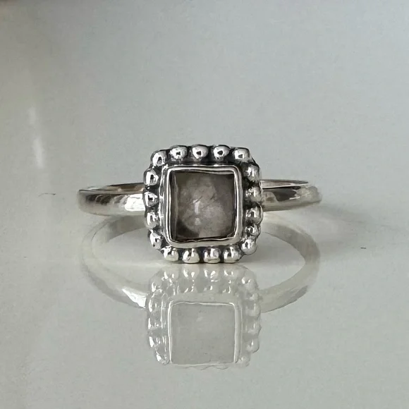 NWOT Sundance Dusty Rose Portrait Ring, Rose Quartz, Sterling Silver